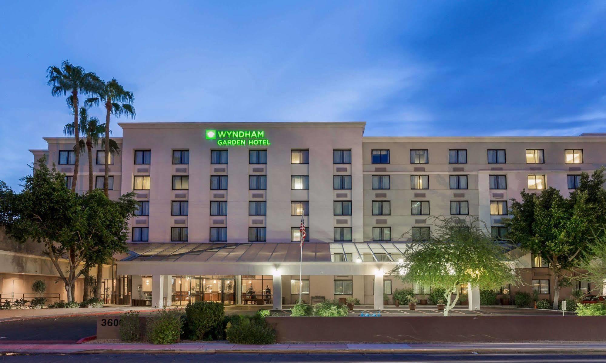 Midtown Garden Inn Phoenix Exteriör bild